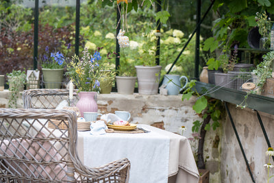 How to Create a Hygge Outdoor Space for Spring Gatherings