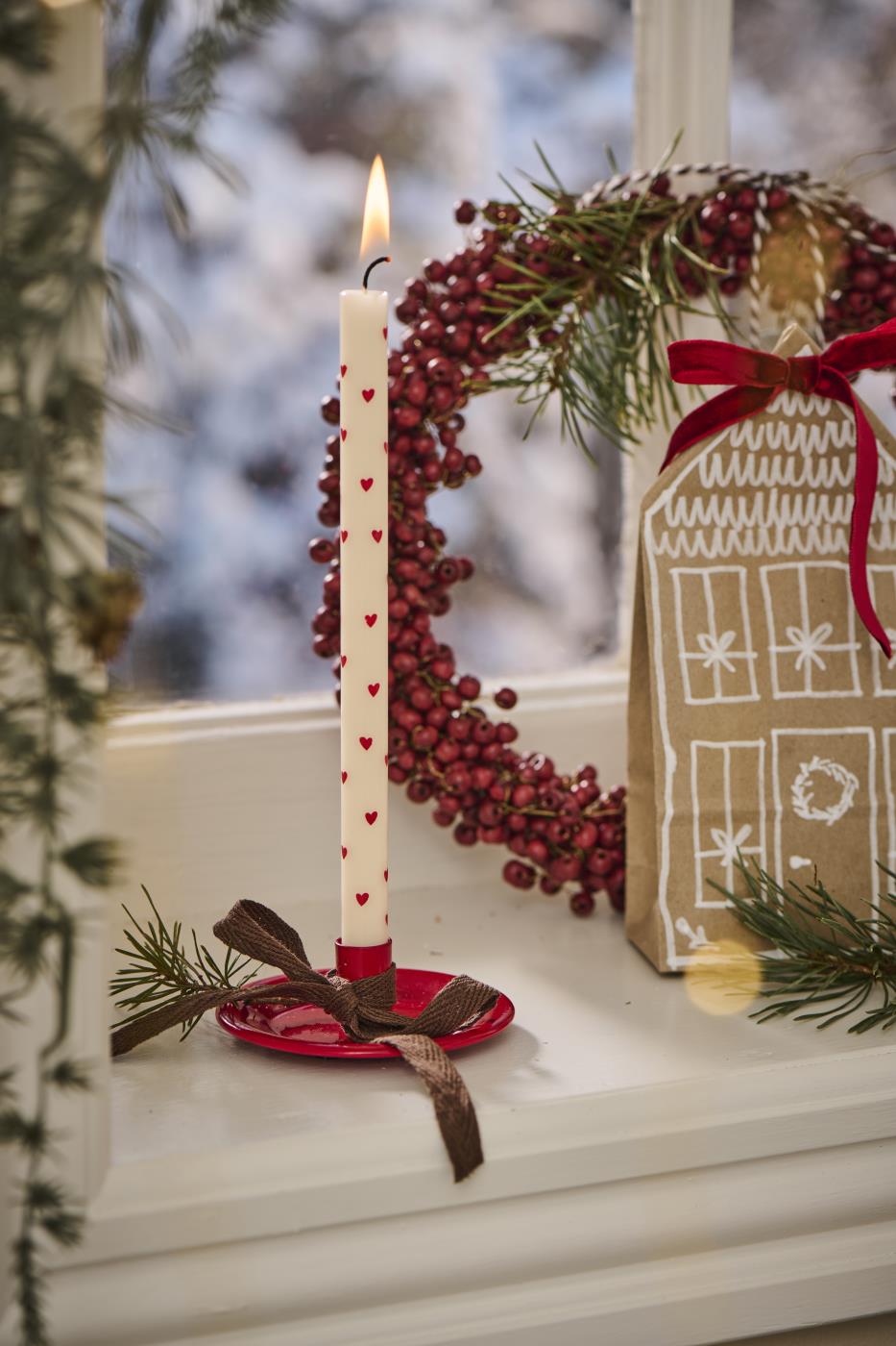 Taper candle - Red hearts 1.3 cm