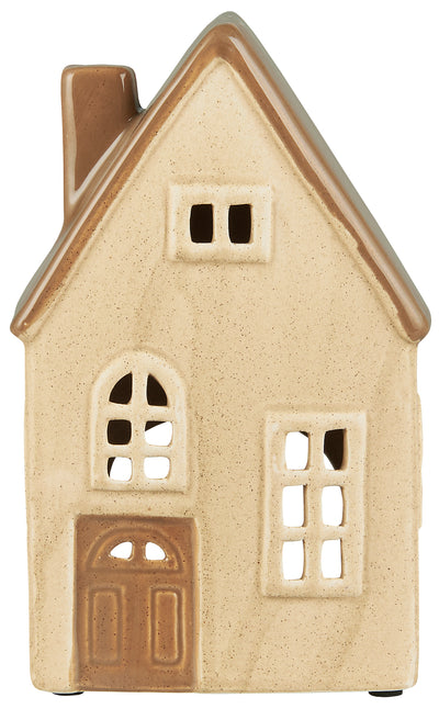 House 3 windows plain facade beige