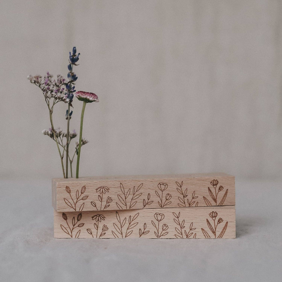 Card and flower holder flower meadow