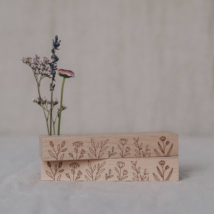 Card and flower holder flower meadow