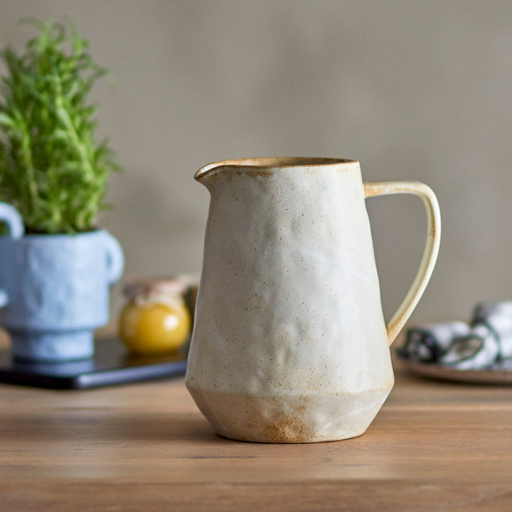 Nature Jug Stoneware