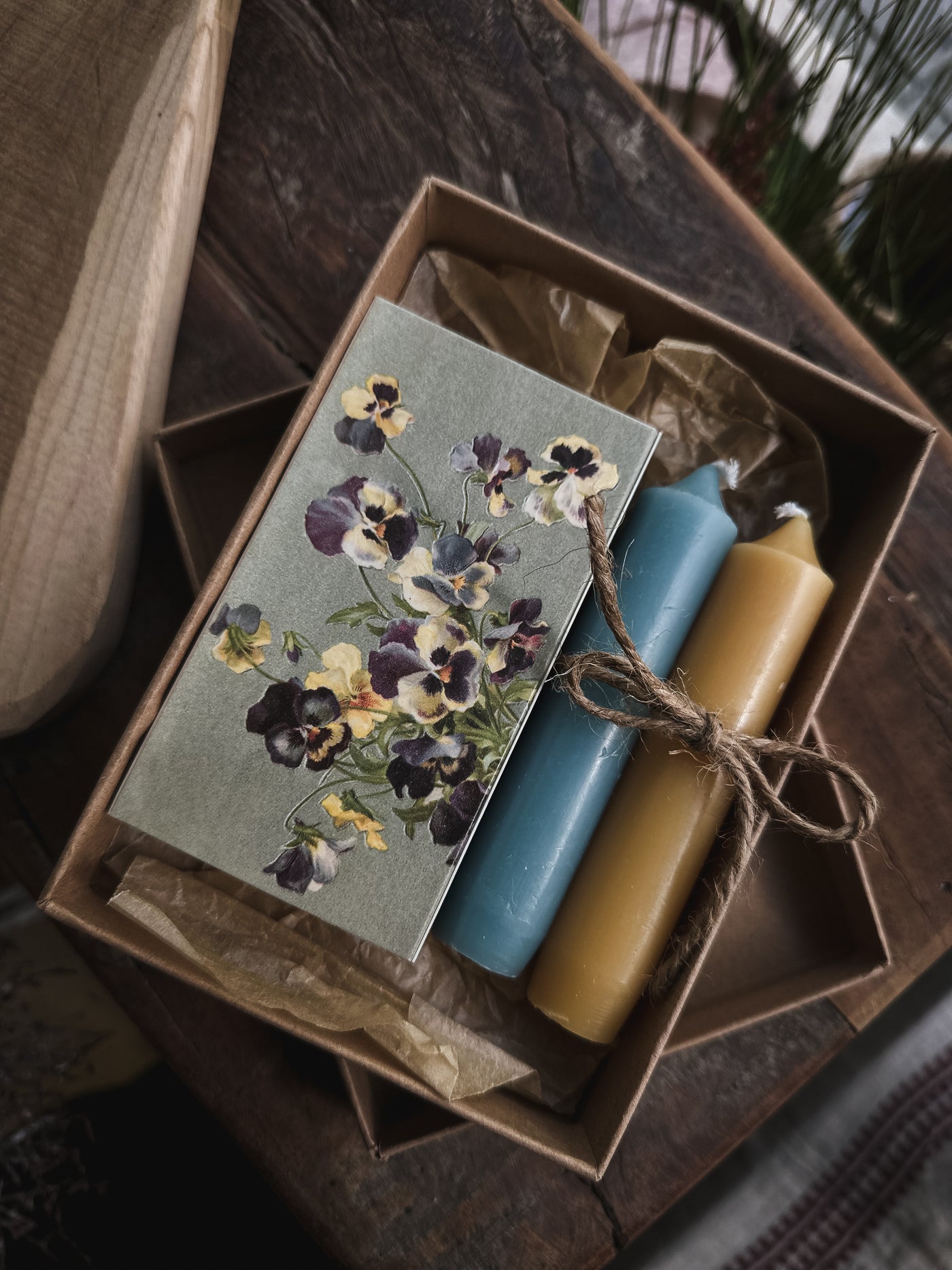 Gift Box Candle Pansies