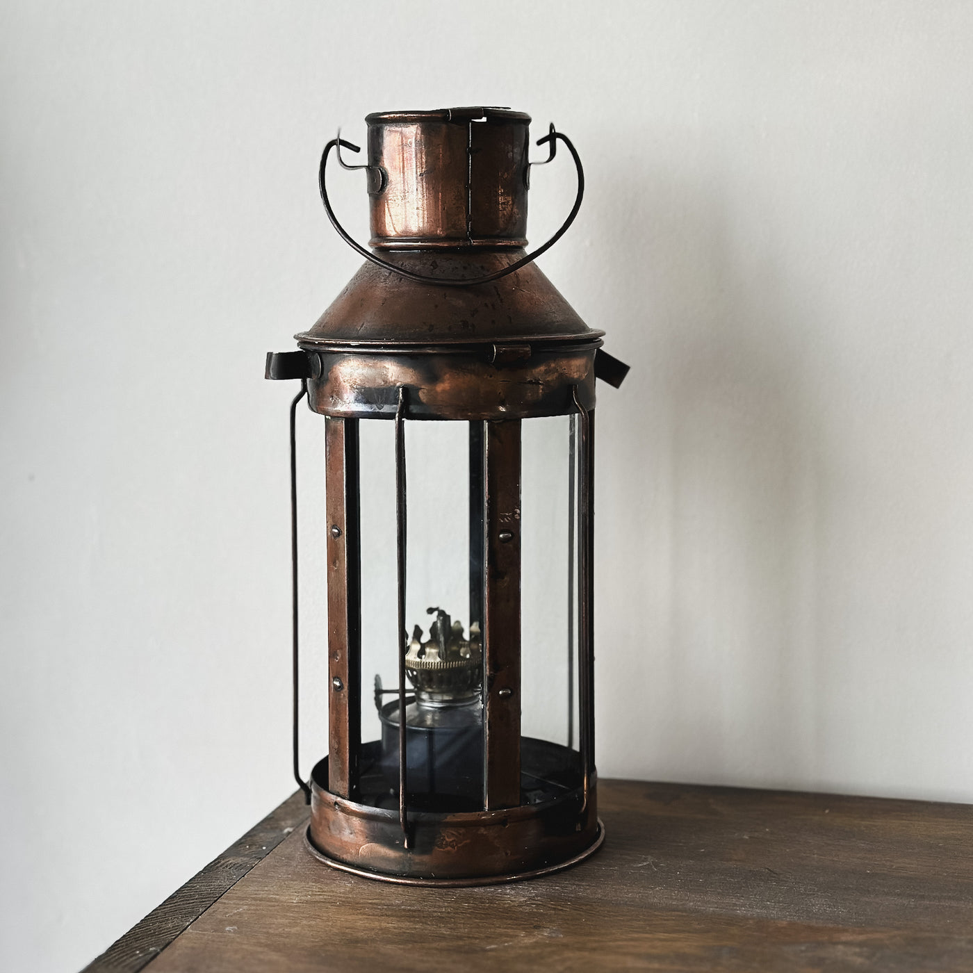 Lanterna de óleo estilo náutico de cobre vintage