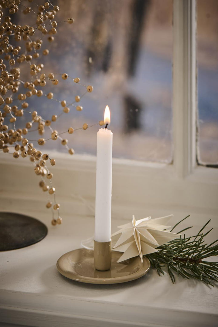 Candle holder for slim candles