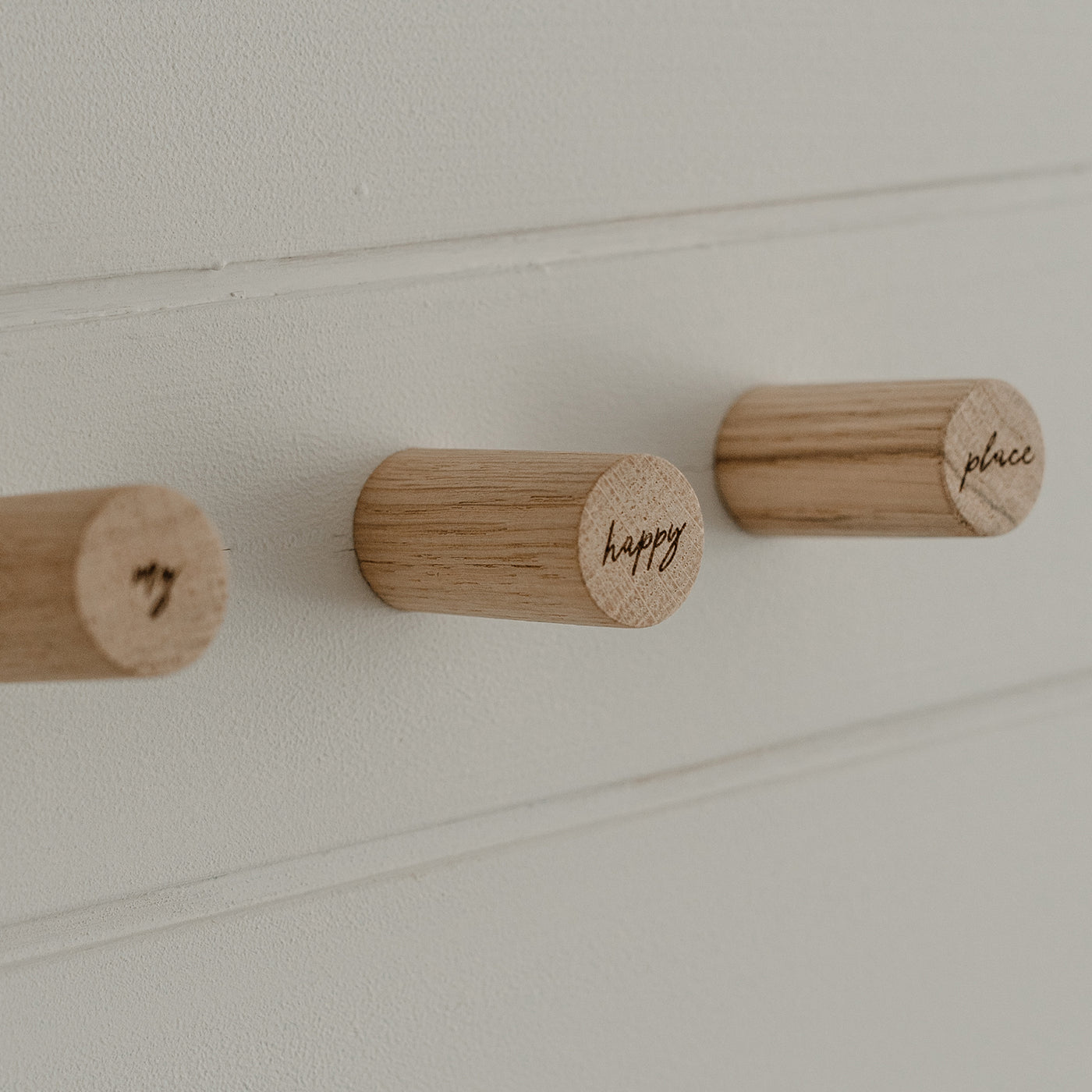Wall hook Happy Place in a set of 3